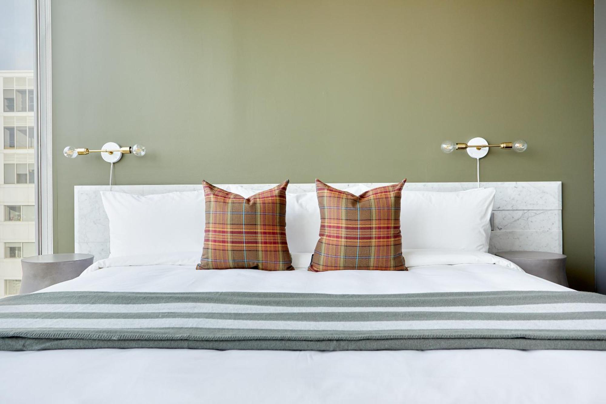 The Slate Hotel Downtown, Sonder By Marriott Bonvoy Hotel Toronto