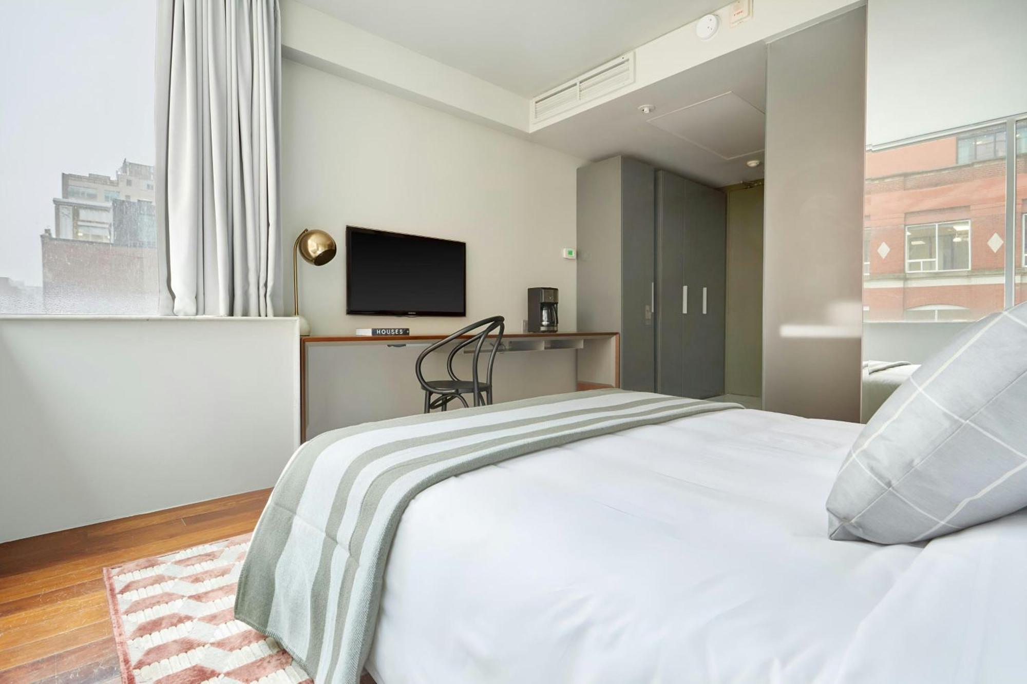 The Slate Hotel Downtown, Sonder By Marriott Bonvoy Hotel Toronto
