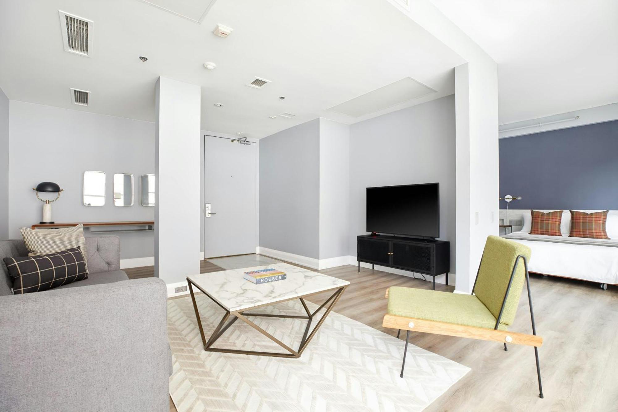The Slate Hotel Downtown, Sonder By Marriott Bonvoy Hotel Toronto